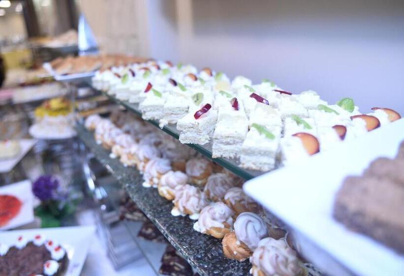 هتل Eastern Al Montazah