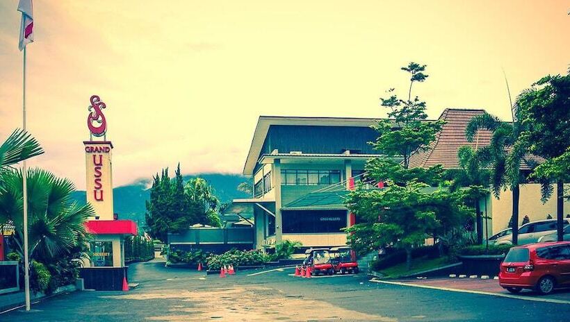 Grand Ussu Hotel & Convention