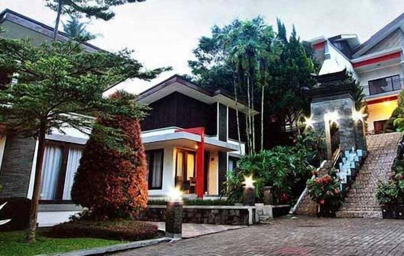 Grand Ussu Hotel & Convention