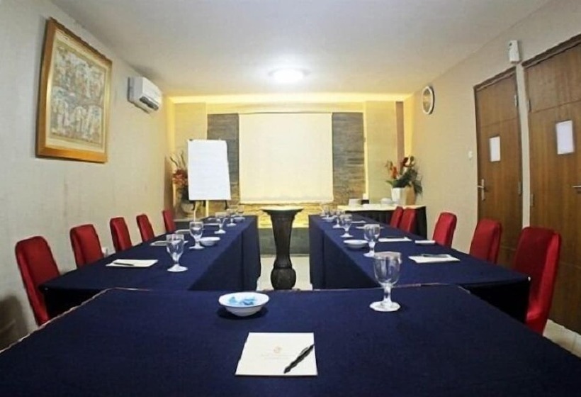 Grand Ussu Hotel & Convention