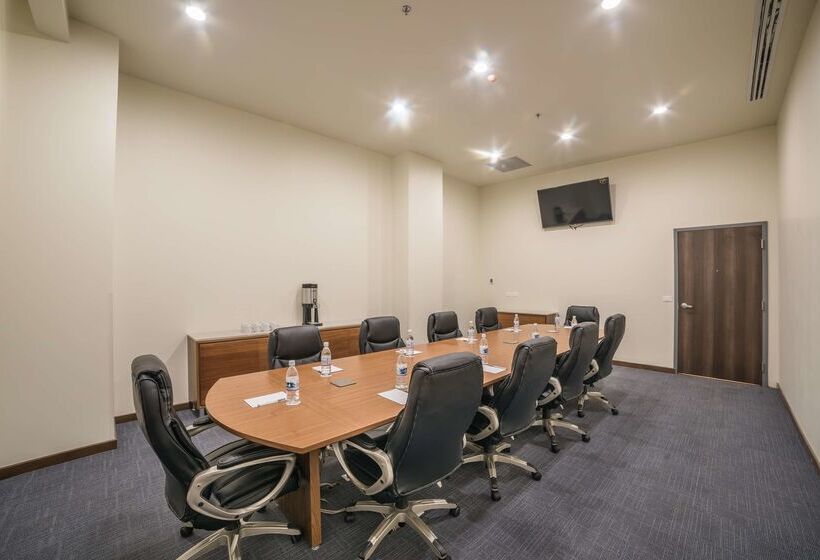 ホテル Hampton Inn & Suites By Hilton Salamanca Bajio