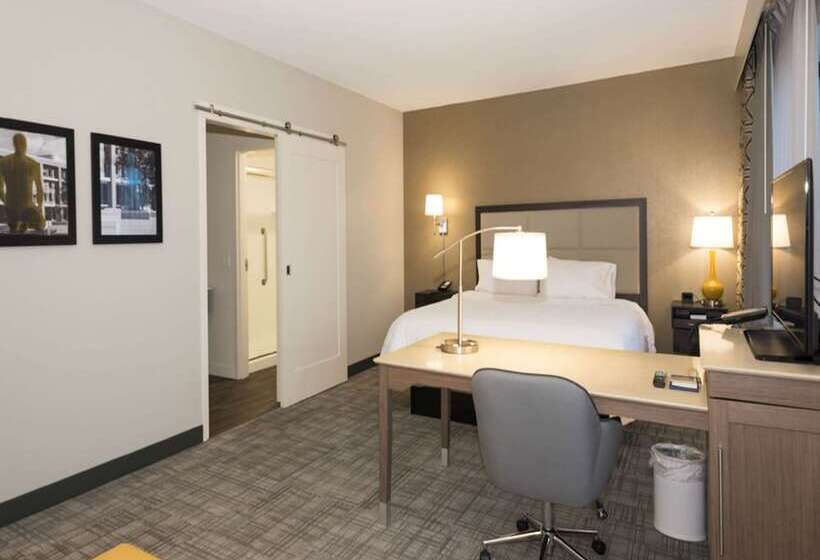 호텔 Hampton Inn & Suites Minneapolis University Area