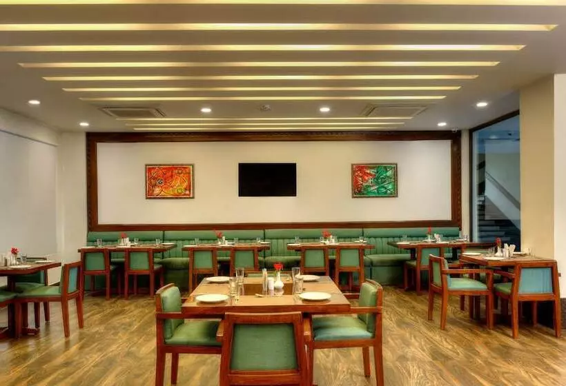 Lemon Tree Hotel, Katra