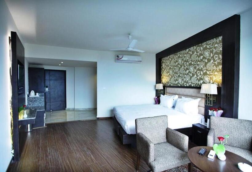 Lemon Tree Hotel, Katra