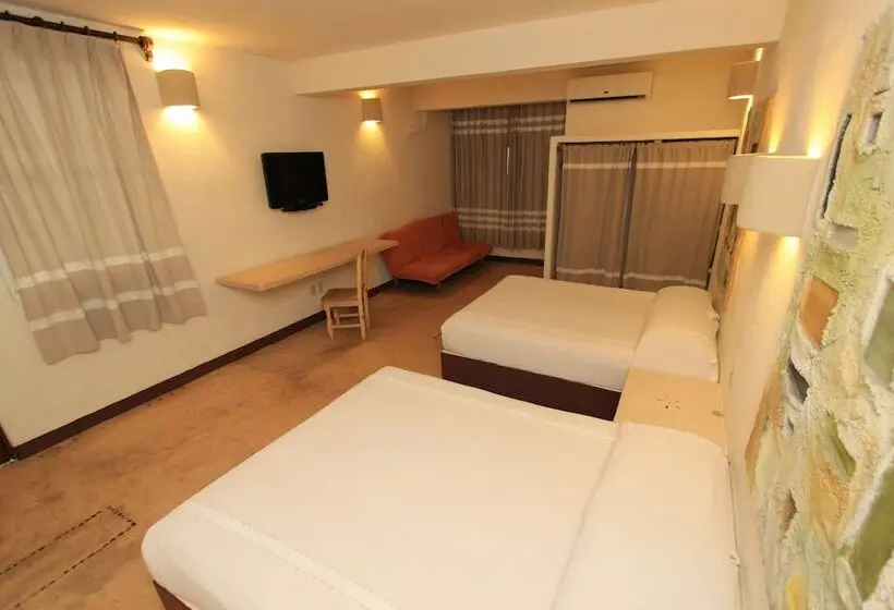 هتل Plaza Tangolunda