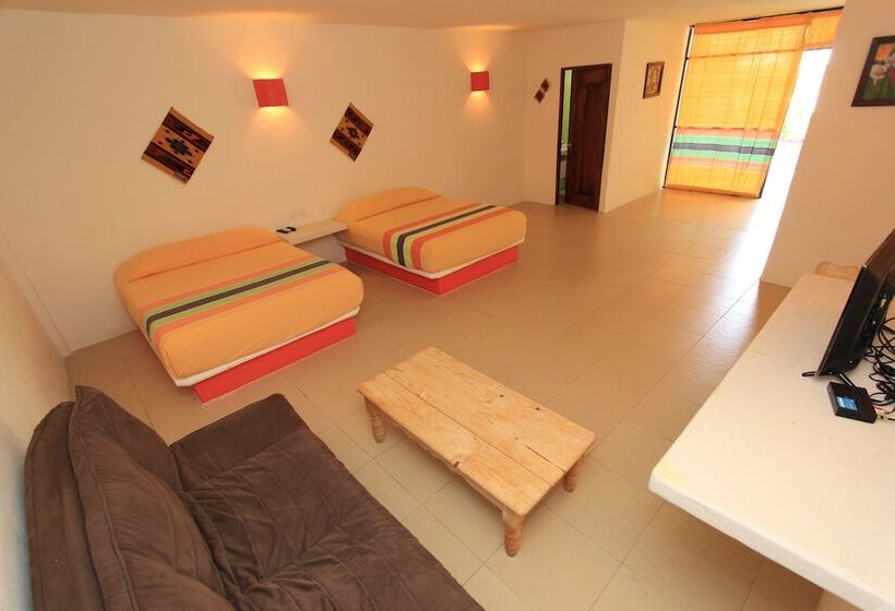 בית מלון כפרי Plaza Tangolunda