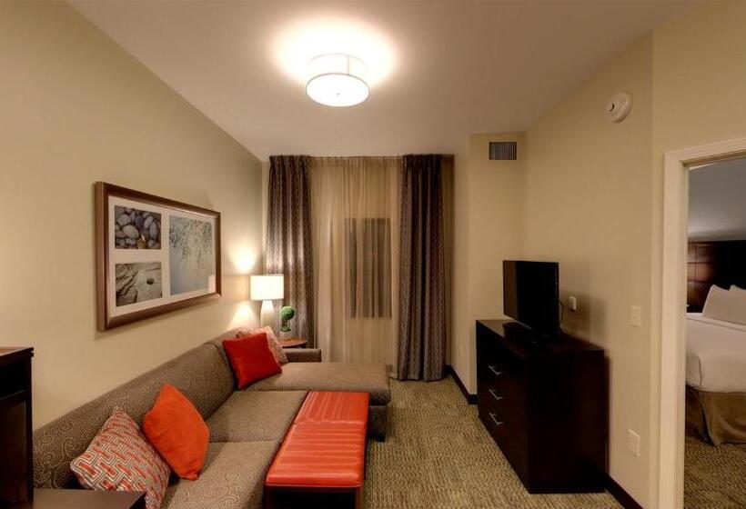 هتل Staybridge Suites Ann Arbor Research Parkway, An Ihg