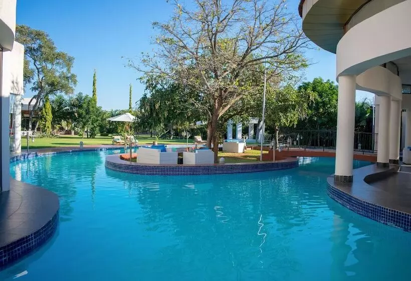 هتل Twangale Resort & Spa