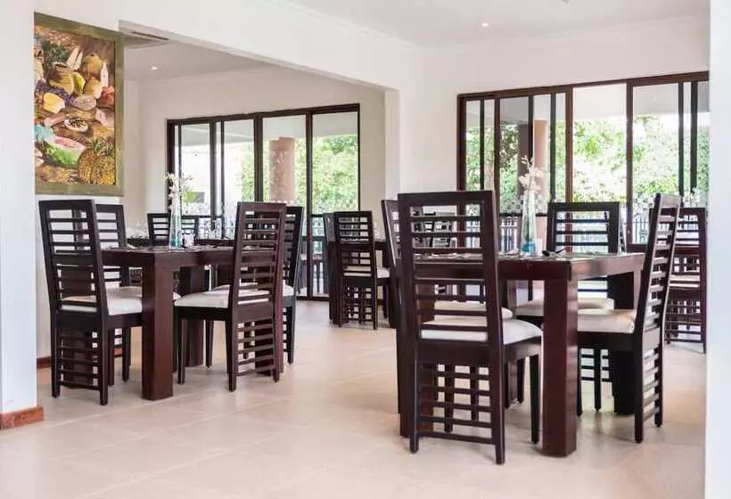 هتل Twangale Resort & Spa