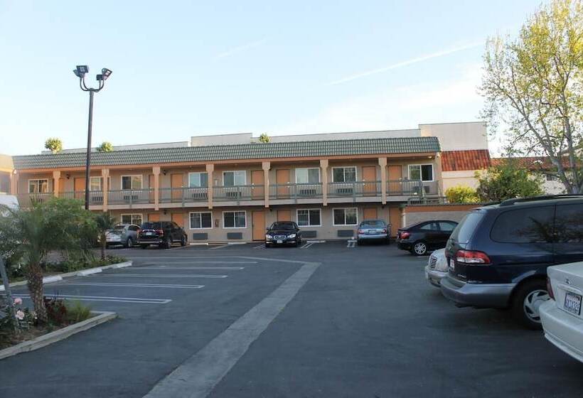 فندق على الطريق El Rancho Inn Hawthorne