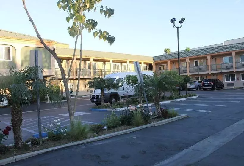 مُتل El Rancho Inn Hawthorne