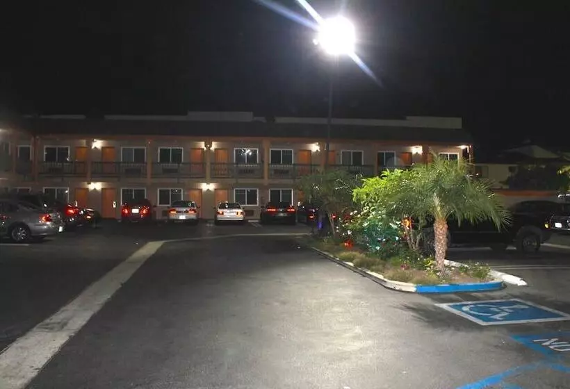 مُتل El Rancho Inn Hawthorne