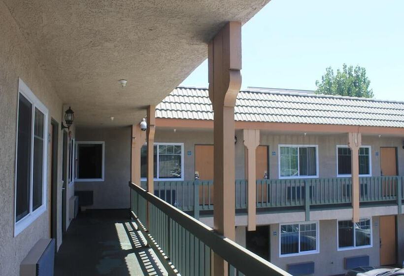 فندق على الطريق El Rancho Inn Hawthorne