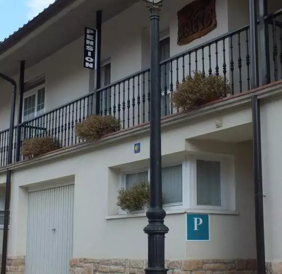 Pensión Amets
