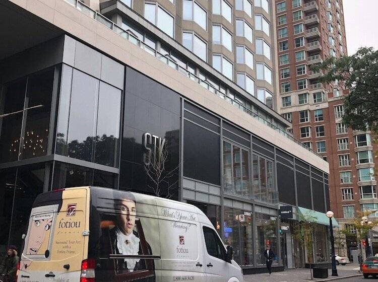 Altitude Suites On Yonge