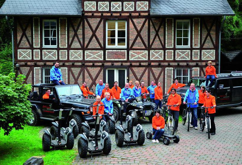 Zwo by Hotel Friends