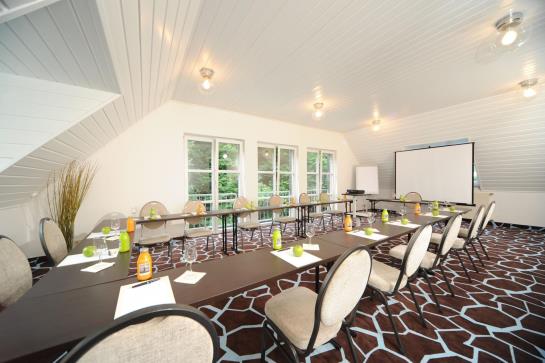 Zwo by Hotel Friends