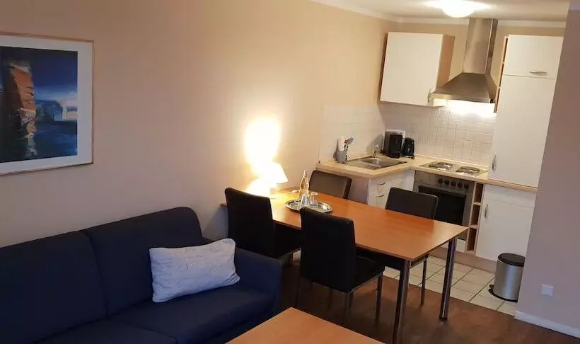 Airport Hotel One Aparthotel Sylt