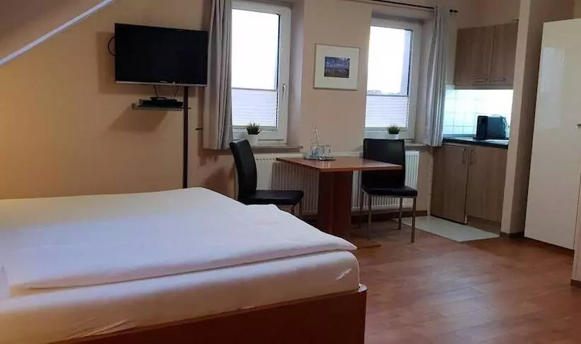 Airport Hotel One Aparthotel Sylt