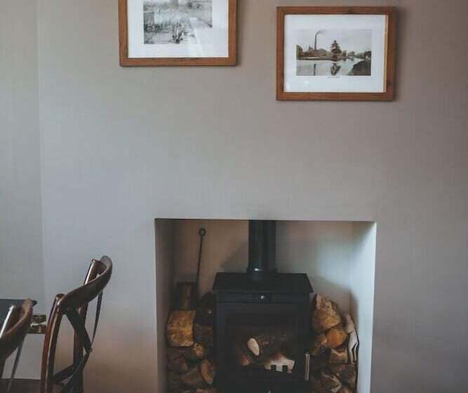 민박 The Canal Inn