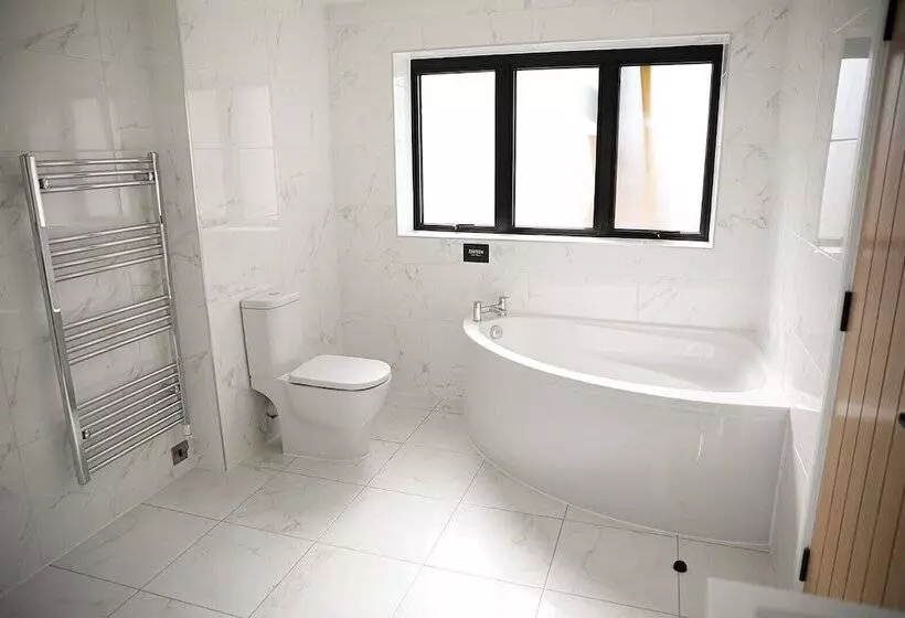 Aamiaismajoitus (B&B) The Canal Inn