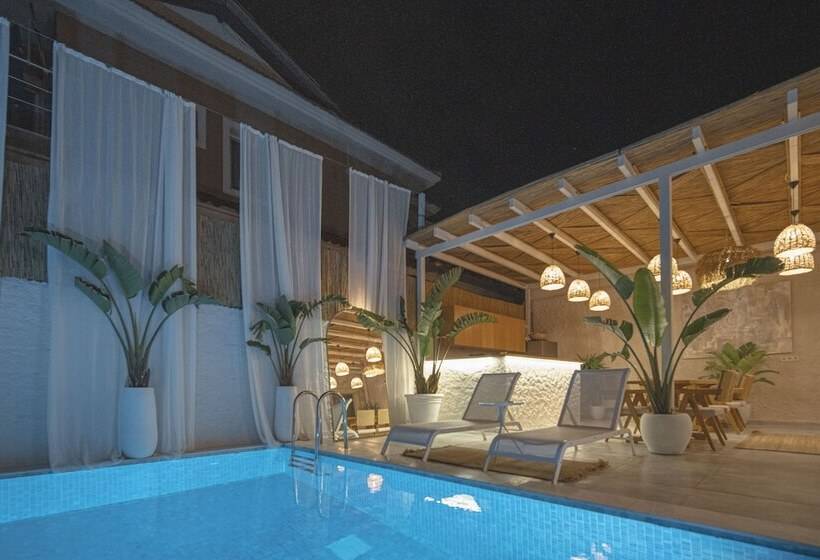 住宿加早餐 Voger Alacatı Koyici