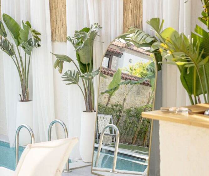 住宿加早餐 Voger Alacatı Koyici