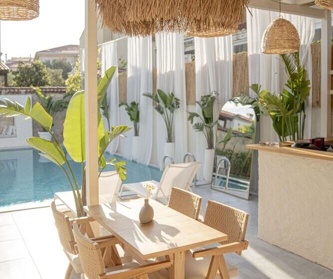 住宿加早餐 Voger Alacatı Koyici