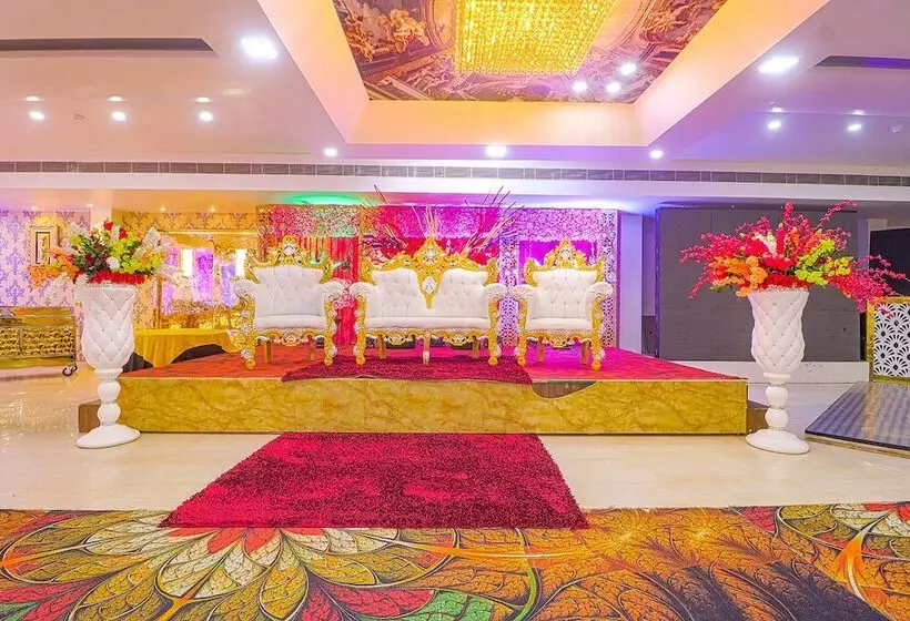Fabhotel Prime Z Grand