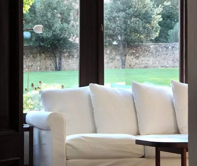 簡易ホテル Villa Trieste M