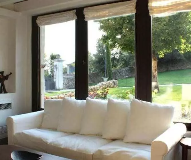 簡易ホテル Villa Trieste M