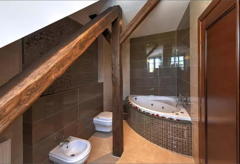 Hotelli Dvorac Jurjevec