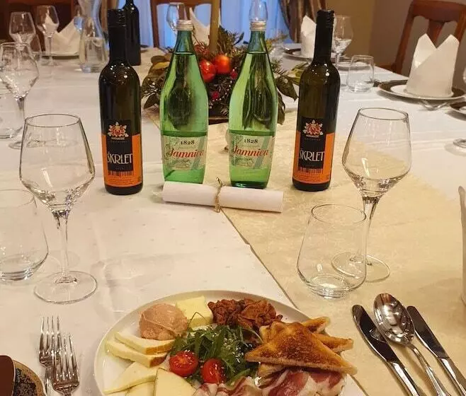 Hotelli Dvorac Jurjevec