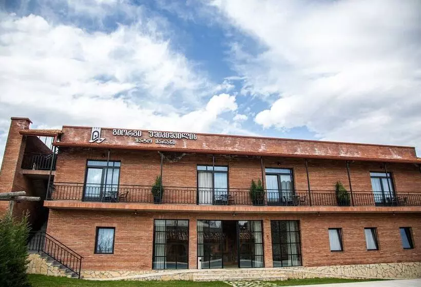 هتل Giorgi Ushikishvili Chateau Celler