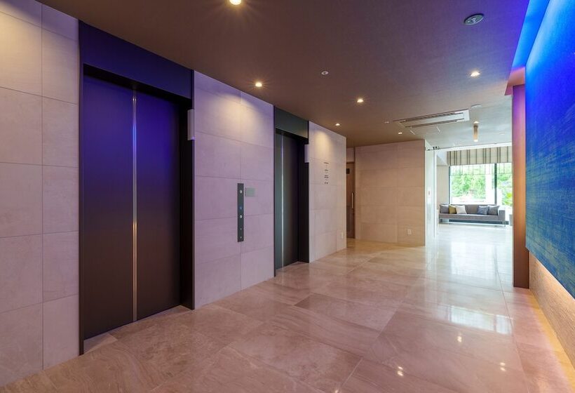 בית מלון כפרי Grand Consort Naha