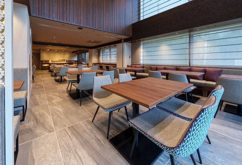 בית מלון כפרי Grand Consort Naha