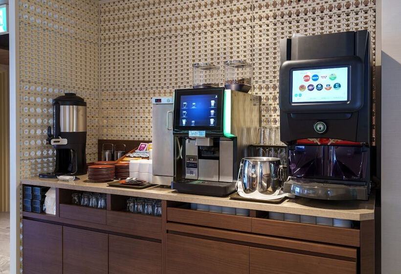 בית מלון כפרי Grand Consort Naha