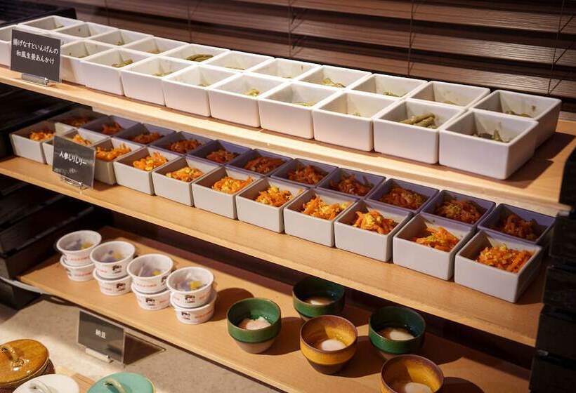 בית מלון כפרי Grand Consort Naha