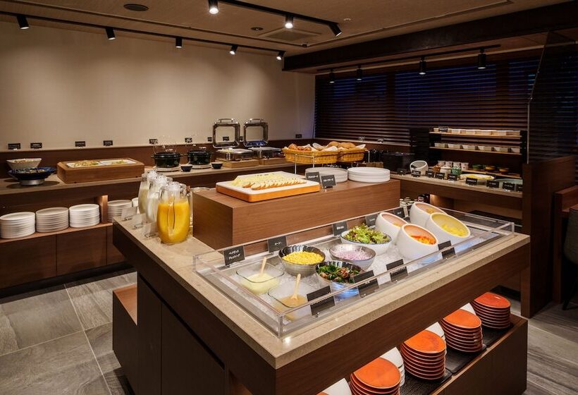 בית מלון כפרי Grand Consort Naha