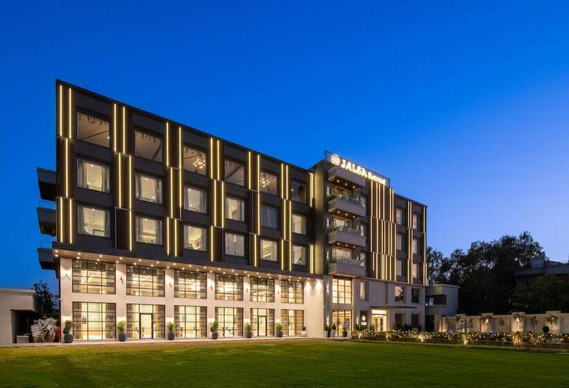 בית מלון כפרי Jalsa Retreat