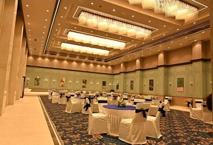 בית מלון כפרי Jalsa Retreat