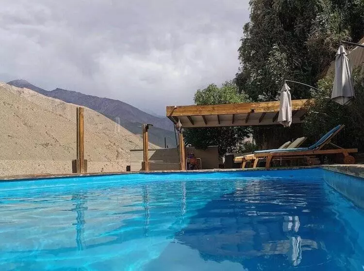 Hotelli Lodge Nueva Elqui