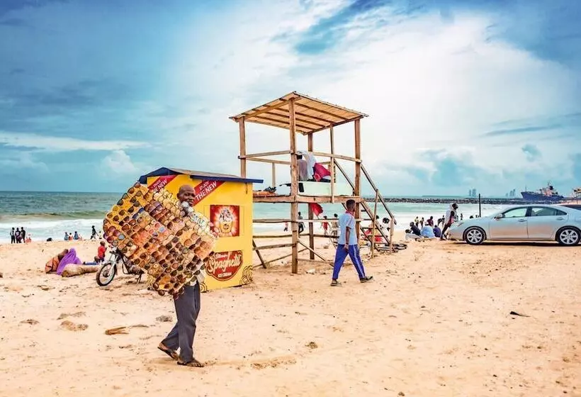 هتل Riviera Lekki Resort