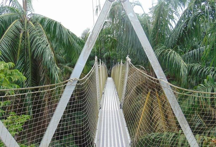 هتل Riviera Lekki Resort