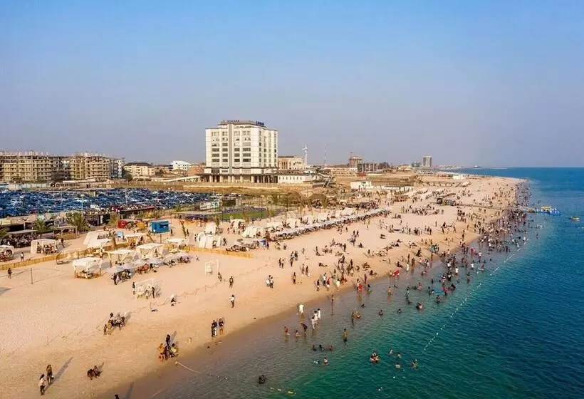 هتل Riviera Lekki Resort