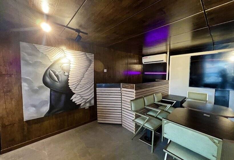 هتل Riviera Lekki Resort