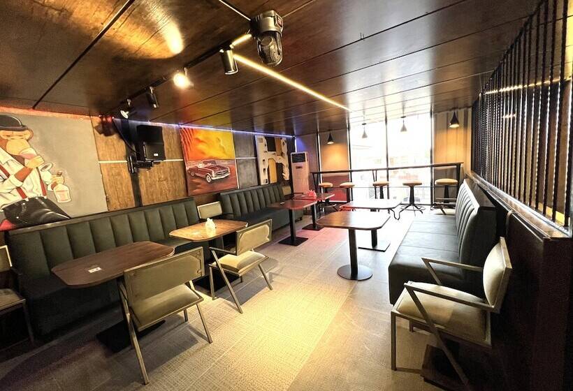 هتل Riviera Lekki Resort