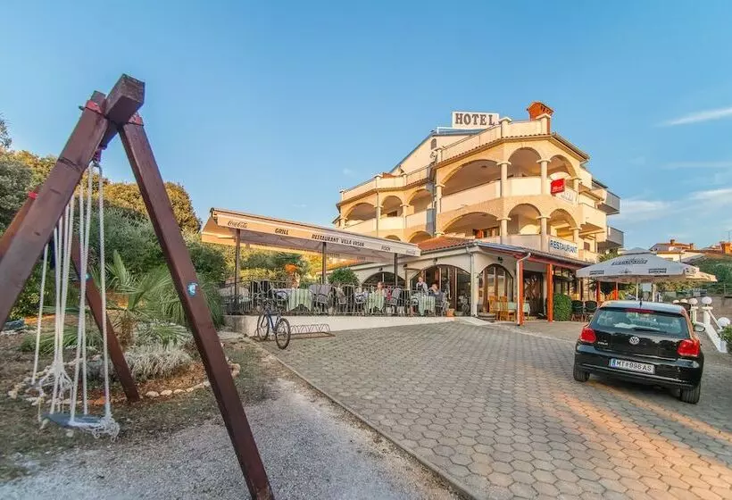 هتل Vrsar Villa