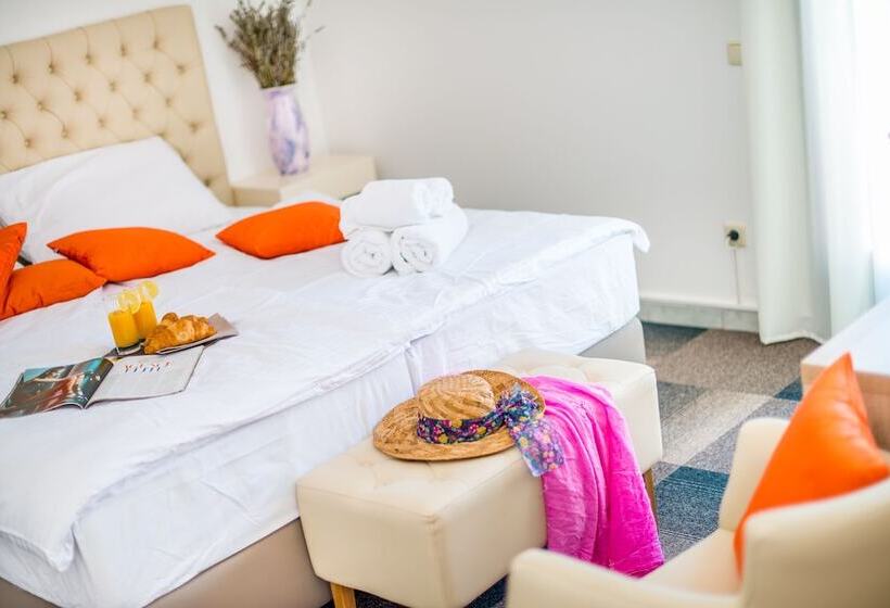 ホテル Vrsar Villa