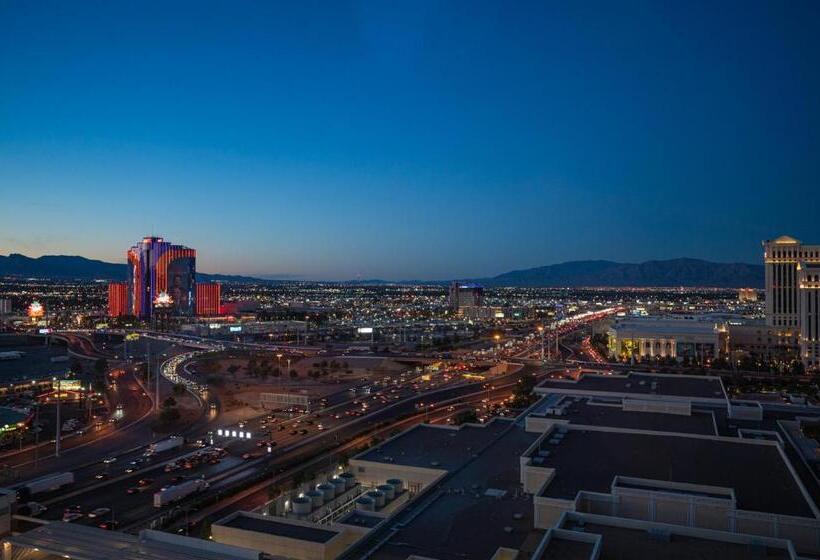 Stripviewsuites At Vdara
